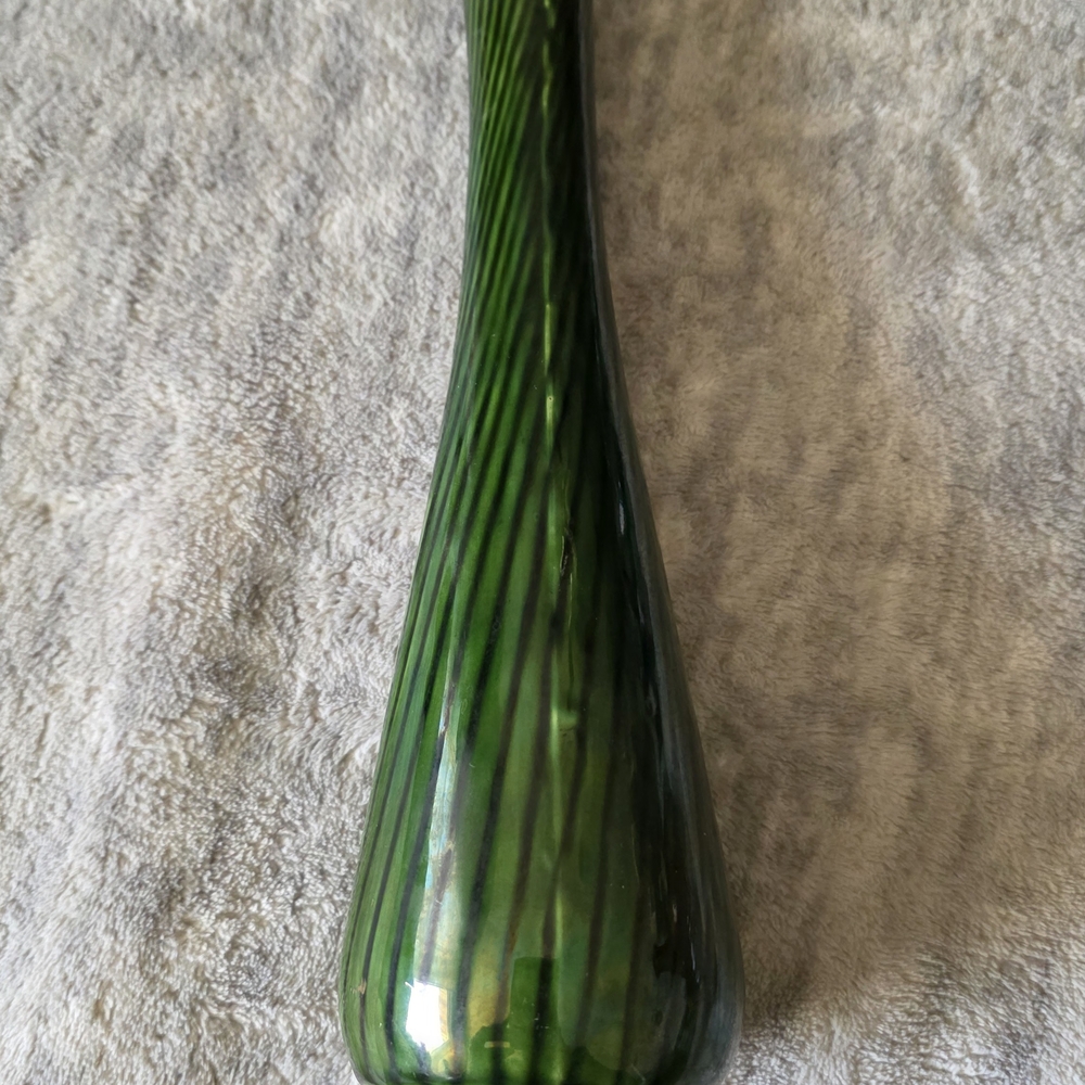 Shawnee USA 1402  Glass Vase